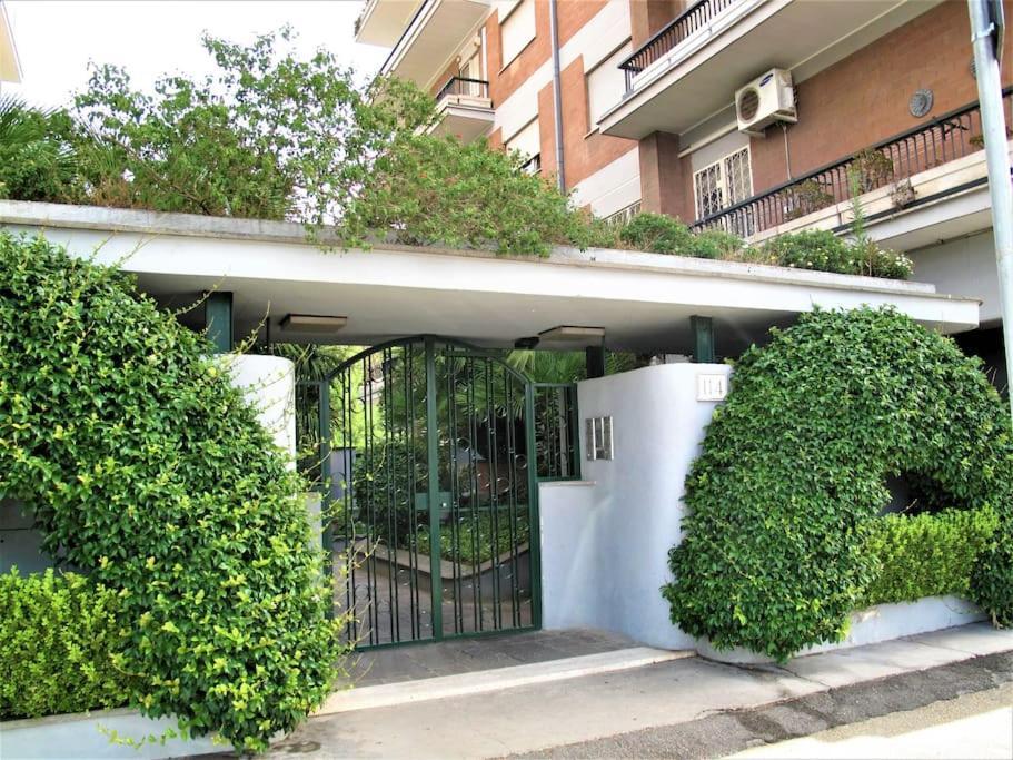 Appartamento Prati Fiscali Penthouse *
